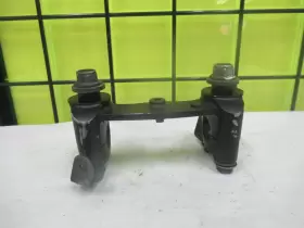 56211-45G10-291 SUZUKI Lower Handlebar Clamp Holder Z400 Ltz #3