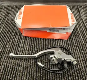 5YT-82910-12 YAMAHA Lever Holder YFM350S Raptor